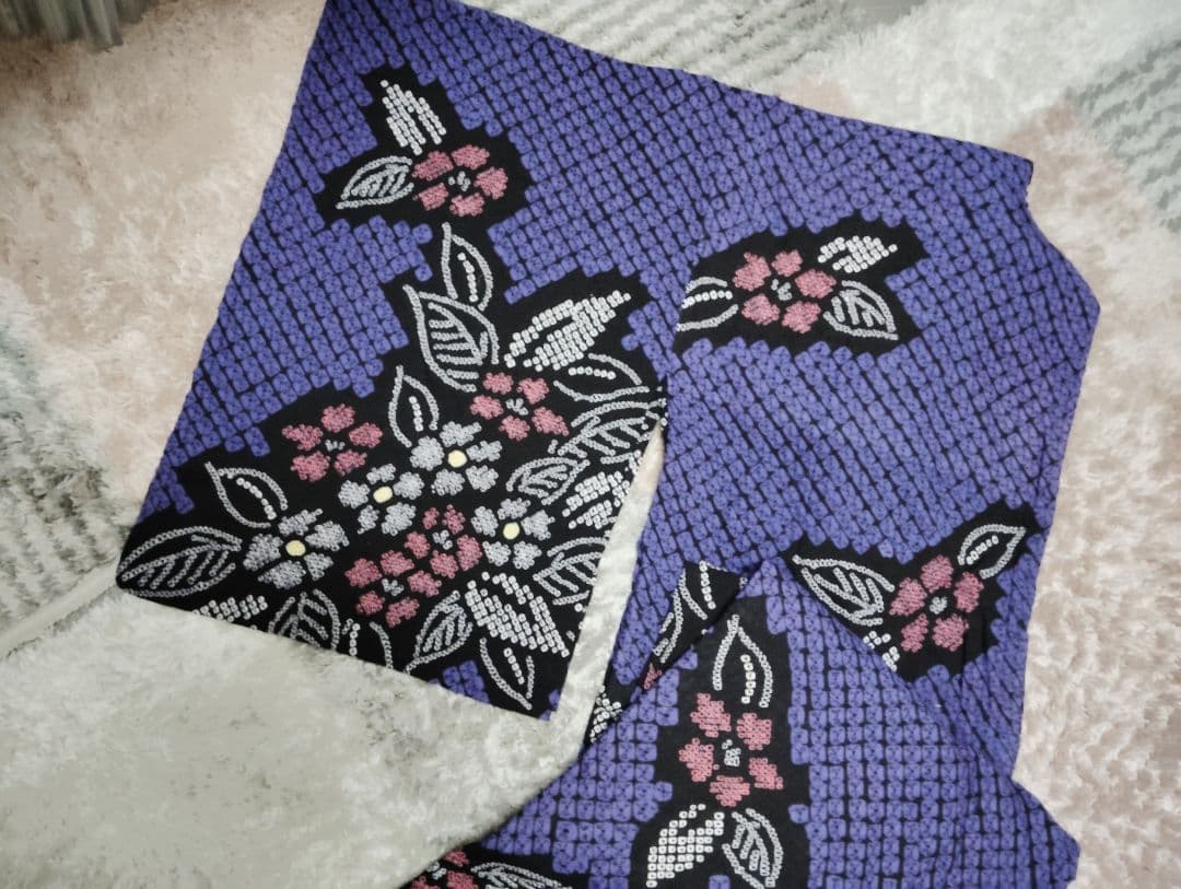 有松絞り　パープルブルー付け下げ柄