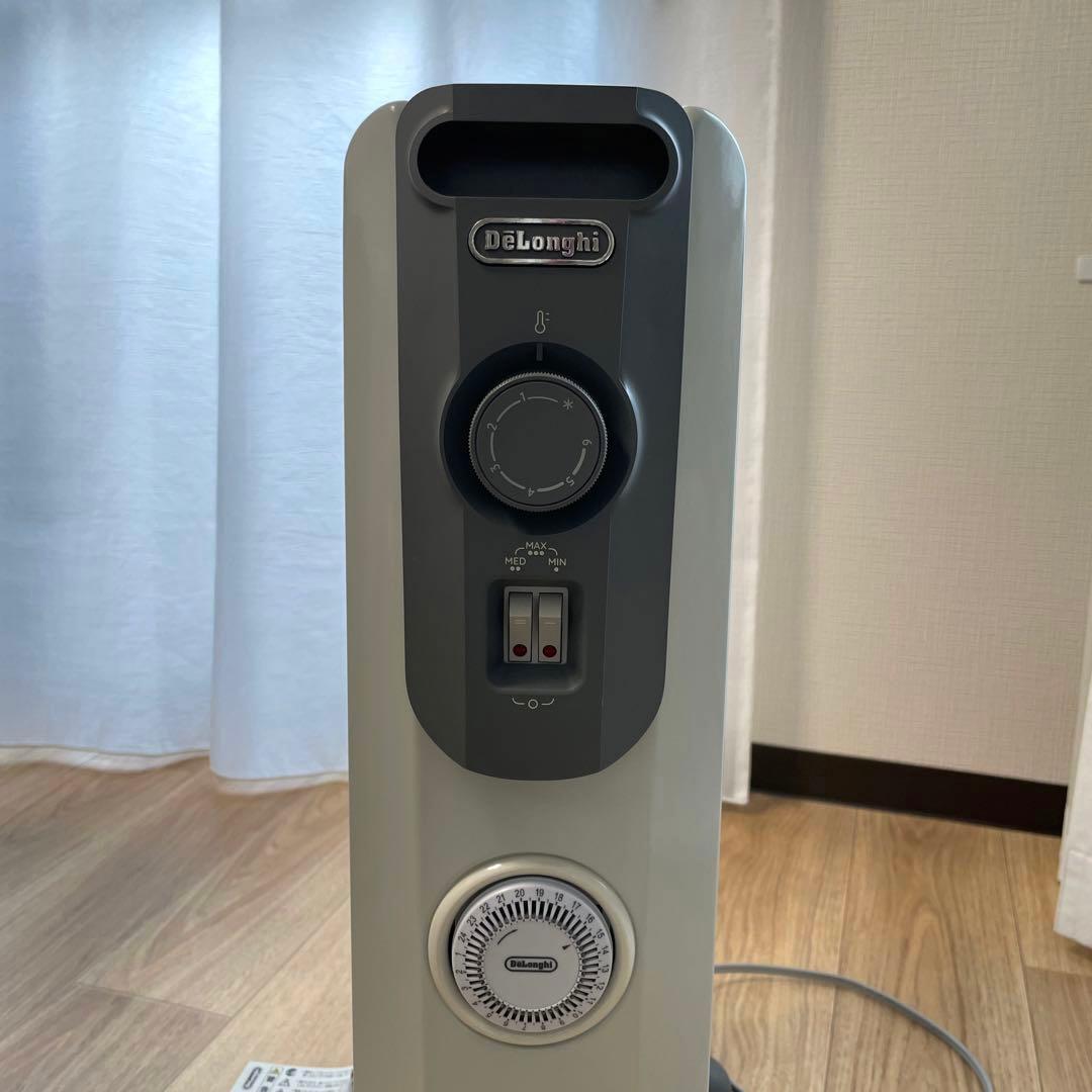 DeLonghi デロンギ オイルヒーター ホワイト×ストーングレー