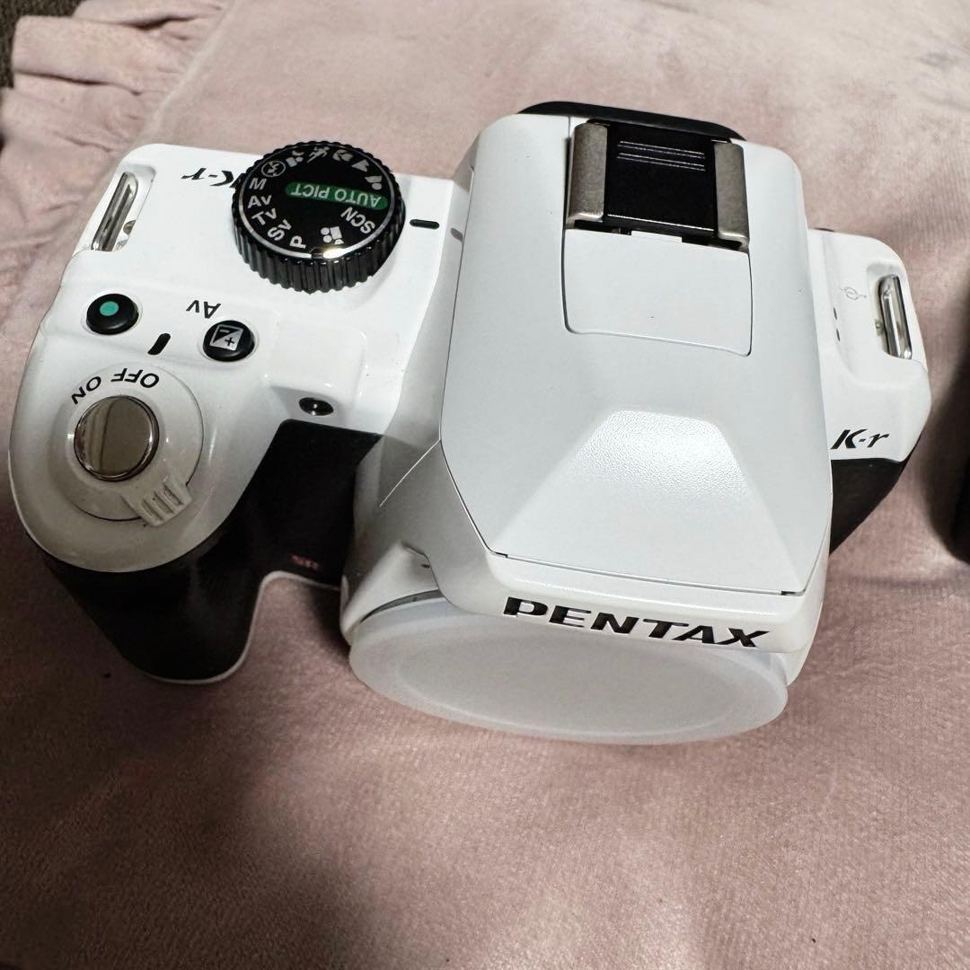 ほぼ未使用★PENTAX K-r デジタル一眼レフカメラキット
