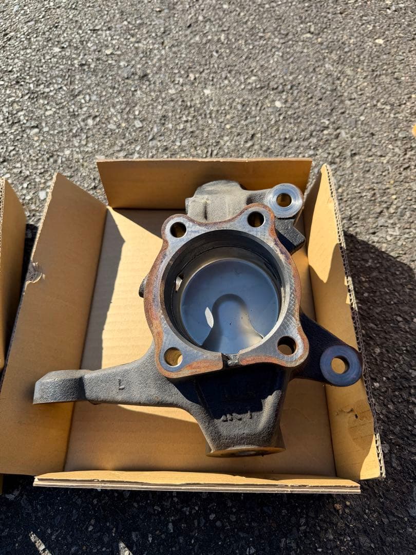 FABULOUS ローダウンナックル 200系ハイエース専用