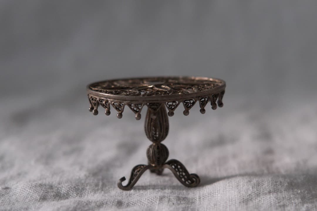 【Holiday Sale】イギリスアンティーク｜フィリグリーのテーブル