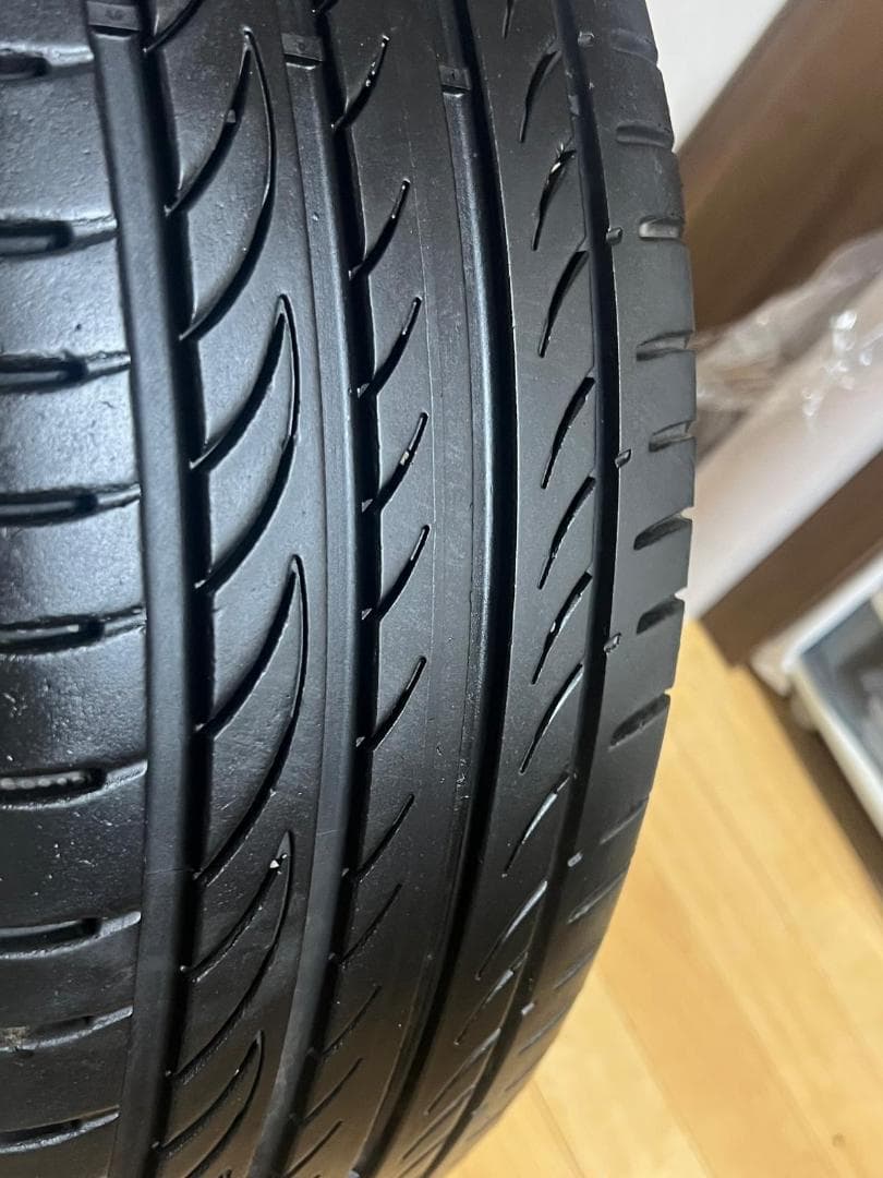 VOLVOホイール 17x7+50 PCD 108 215/50R17 タイヤ