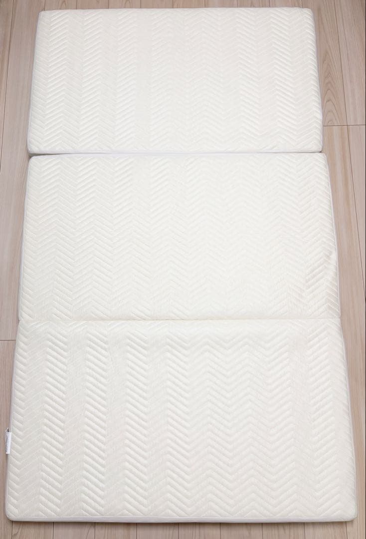 雲のやすらぎプレミアム　三つ折り　セミダブル