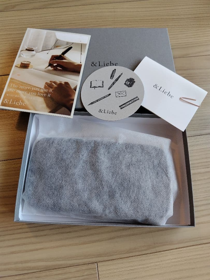 美品 &Liebe ジップペンケース ブラック