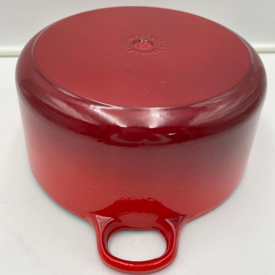 ルクルーゼ ココットロンド　24cm チェリーレッド 両手鍋