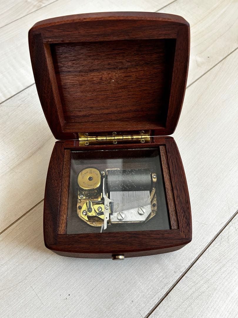 手巻きオルゴール 木製ケース Reuge リュージュオルゴール