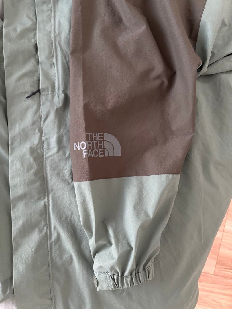 THE NORTH FACE タグアンポンチョコート