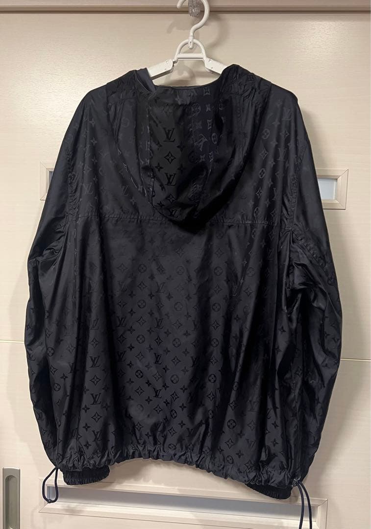 ルイヴィトン モノグラム ウインドブレーカー　ナイロンパーカー　ブルゾン