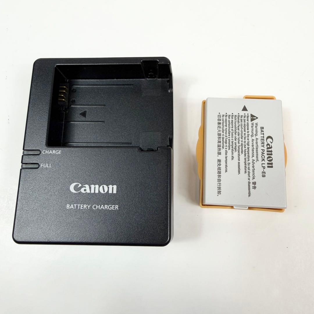 Canon EOS kiss X6i ダブルズームレンズキット キャノン カメラ