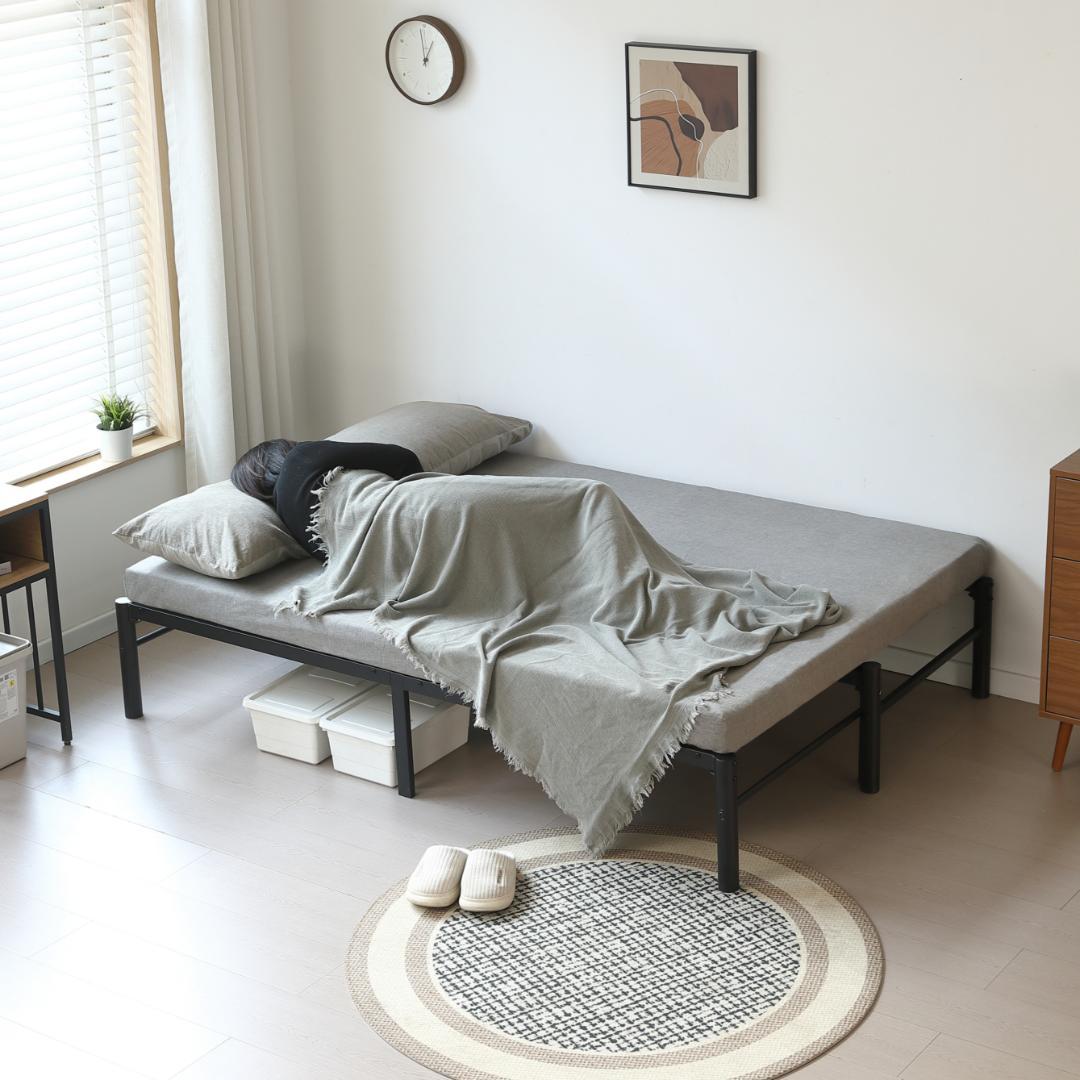 伸縮式ベッドフレーム　幅76~137cm伸縮可能　２WAY　おしゃれ　BLACK