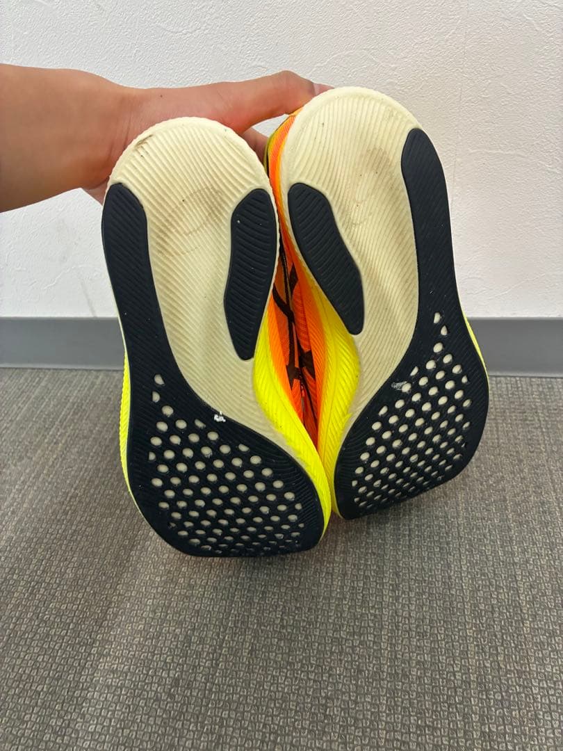 アシックス　SPEED SKY 25.5 初代カラー