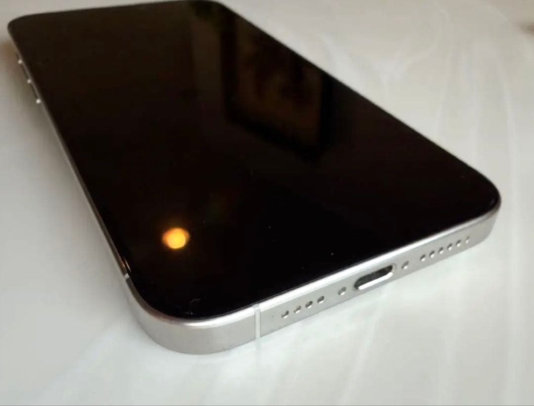 iPhone15 ProMax 512GB ホワイトチタニウム SIMフリー箱付