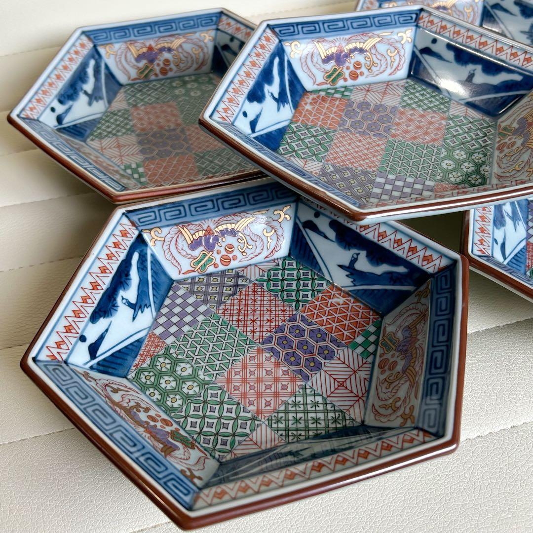 波佐見焼　林九郎窯　染錦地紋山水　六角和皿揃　5枚セット　金彩古伊万里　色絵中皿