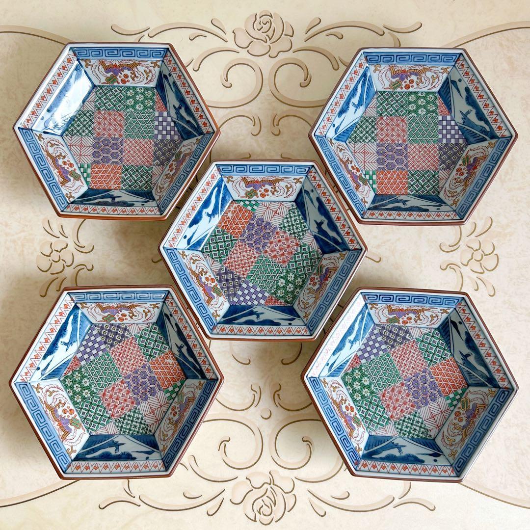 波佐見焼　林九郎窯　染錦地紋山水　六角和皿揃　5枚セット　金彩古伊万里　色絵中皿