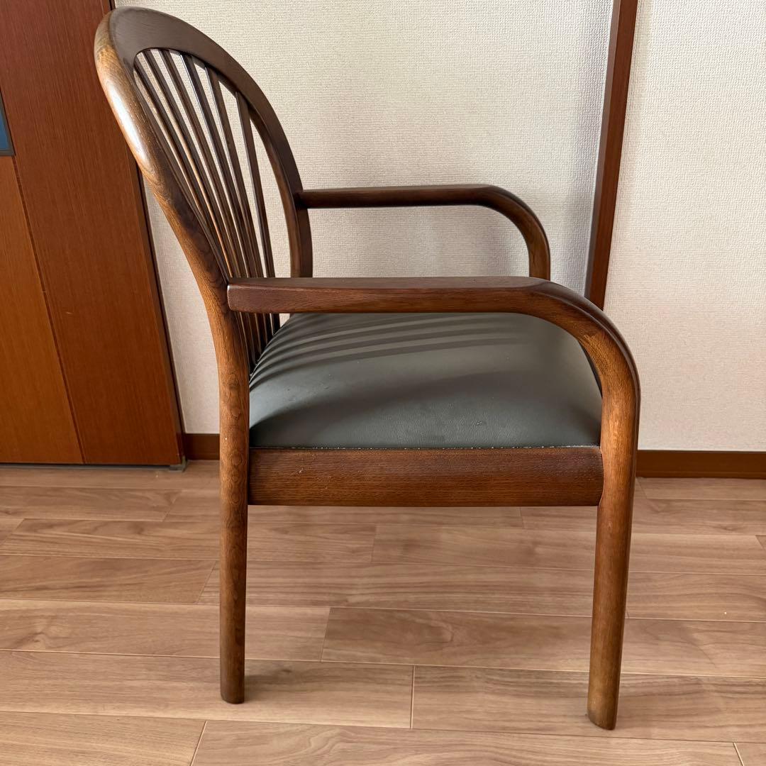 カリモク家具 アームチェア 木製フレーム レザー座面 ダイニングチェア