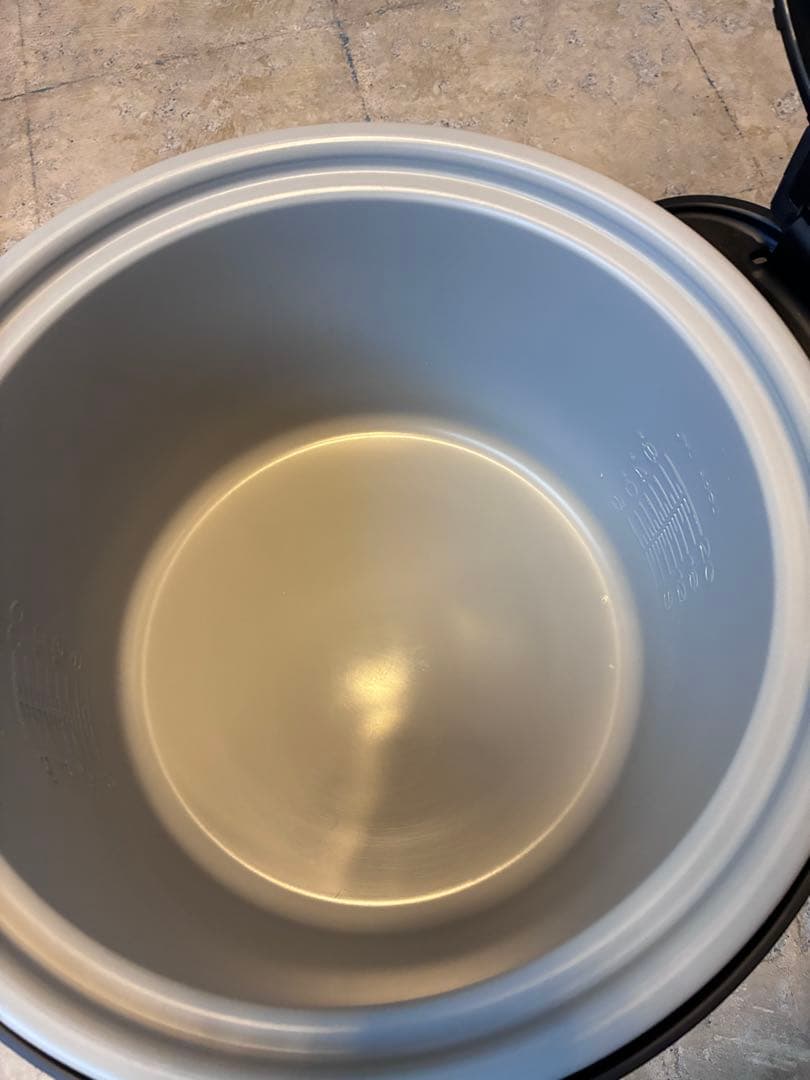 TIGER 炊飯器　二升炊き　JNO-A361