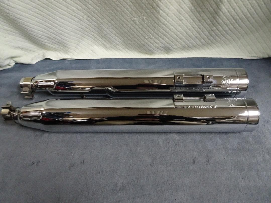 ツーリングモデル用 バンス＆ハインズモンスターラウンドスリップオンマフラー