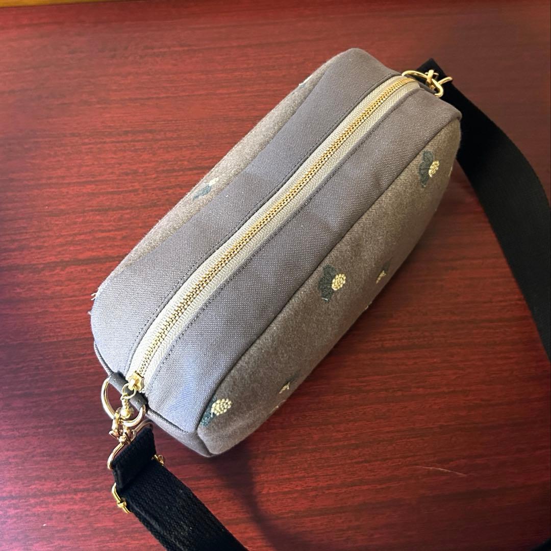 ミナペルホネン light berry dopショルダーバック