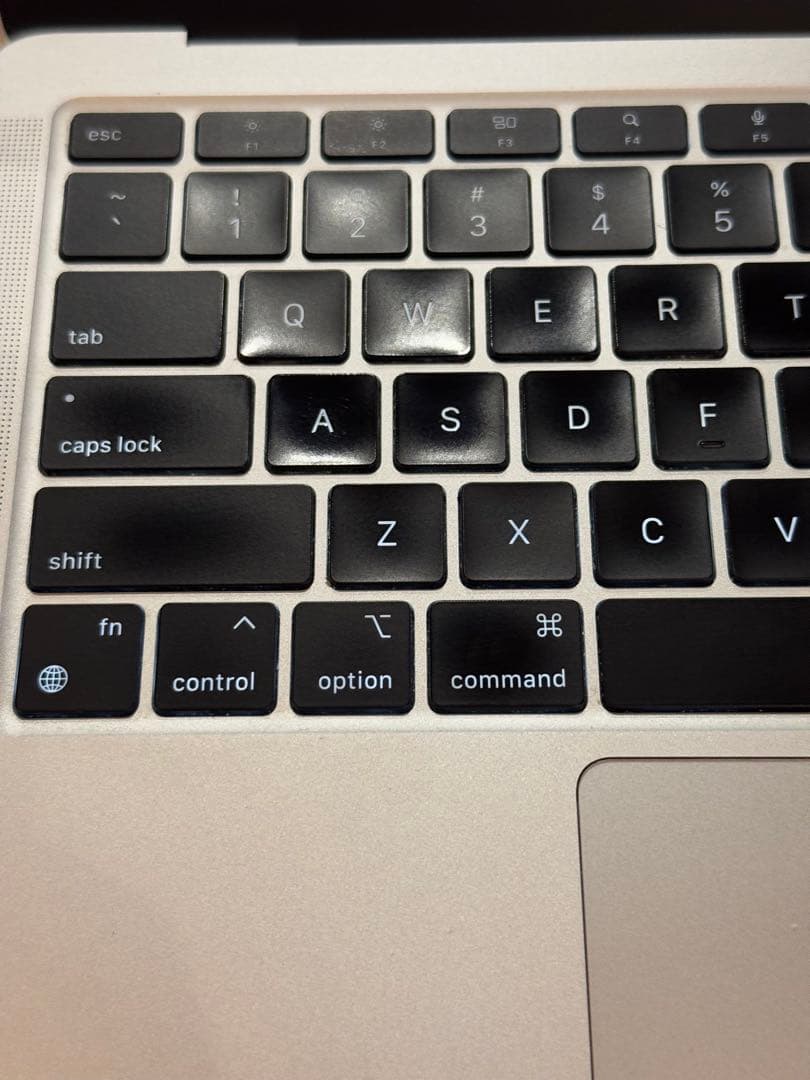 Apple MacBook Air (M1, 2020) 本体 US