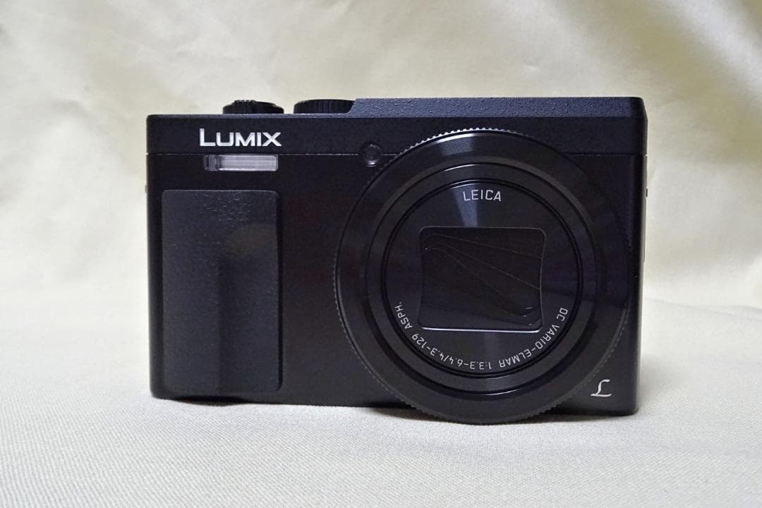 美品　Panasonic LUMIX DC-TZ90 コンパクトデジタルカメラ