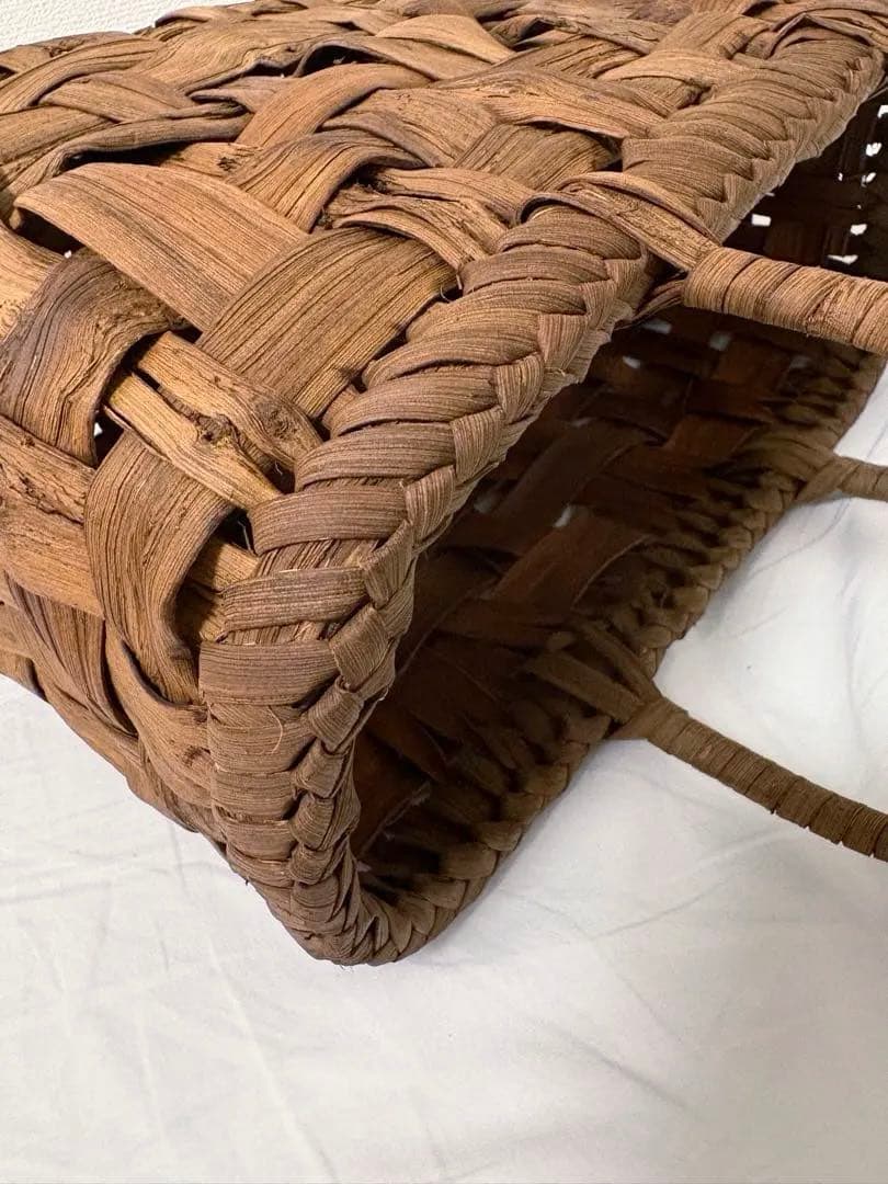 ミ*ー様 格安スタート❗️ 純国産 山葡萄 かごバッグ 新品未使用 かご 籠 山