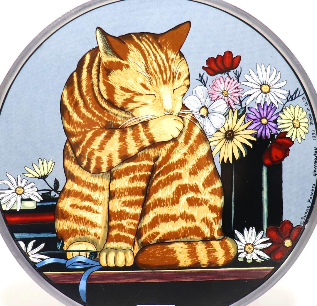 猫とヒナギクの花 ヴィンテージステンドグラス ランドルフ スーザン・パワーズ
