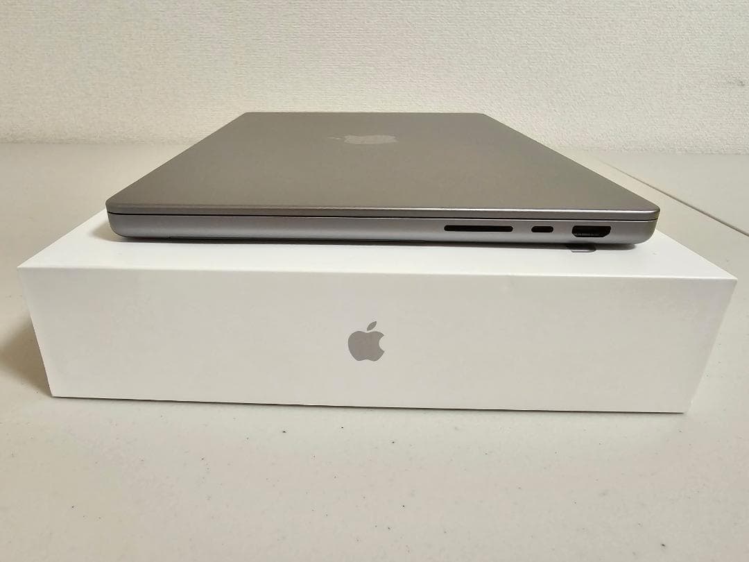 MacBook M2 Pro 14.2インチ A2779 MPHE3J/A