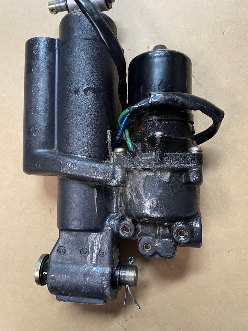 除雪機　ホンダ　パワーハイトシリンダー　上下　中古　送料込　作動品　ジャンク扱い