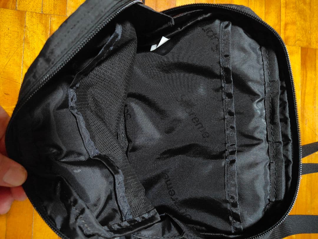 Supreme　シュプリーム　ショルダーバッグ　ブラック