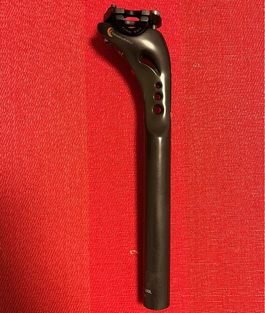 OnebyESU マガタマ カーボンシートポスト 27.2mm 260mm