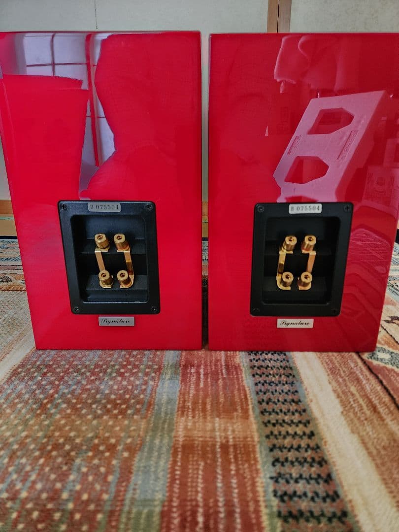 USHER S-520 Piano F-Red スピーカー