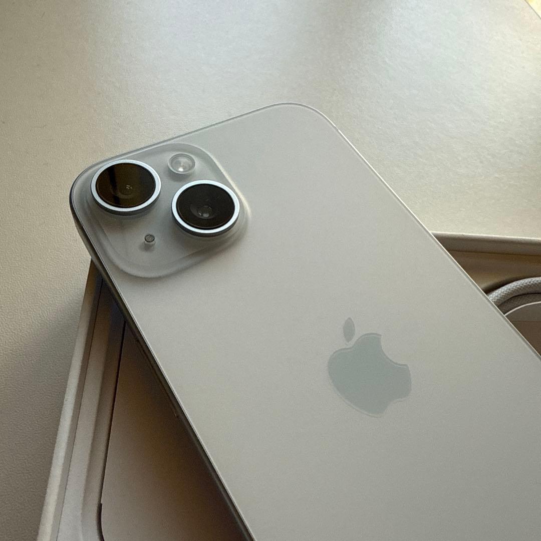 美品　Apple iPhone 15 ブルー128GB（SIMフリー)