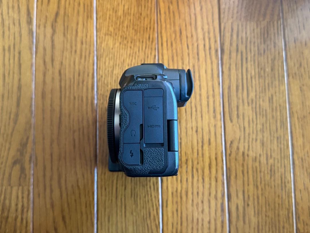 Canon EOS R5 ミラーレスカメラ 本体