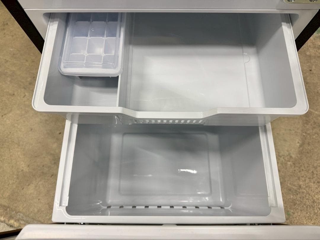 大阪送料無料★3か月保障付き★冷蔵庫★2024年★HR-D16FB★SR-271