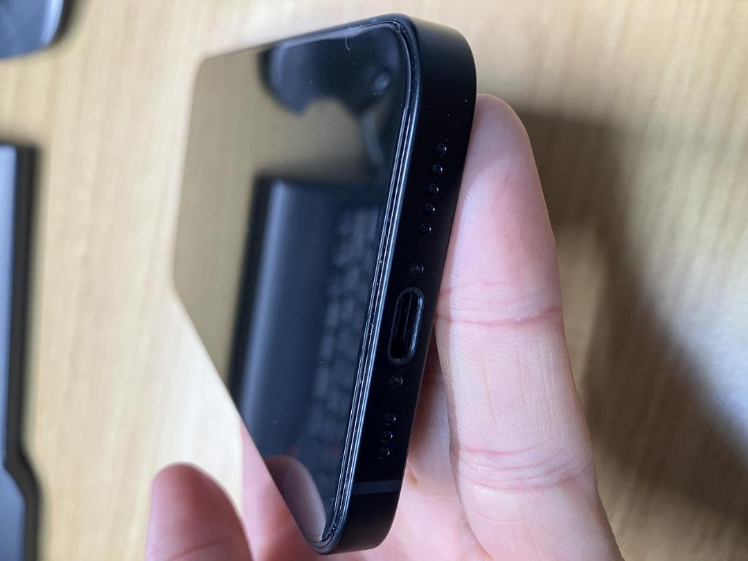 【新品同様】iPhone 16e｜128GB｜SIMフリー　おまけつき