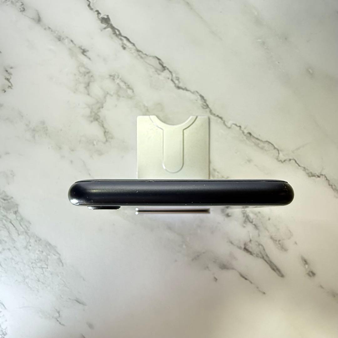 ★美品　iPhone SE2 128GB SIMフリー バッテリー100%