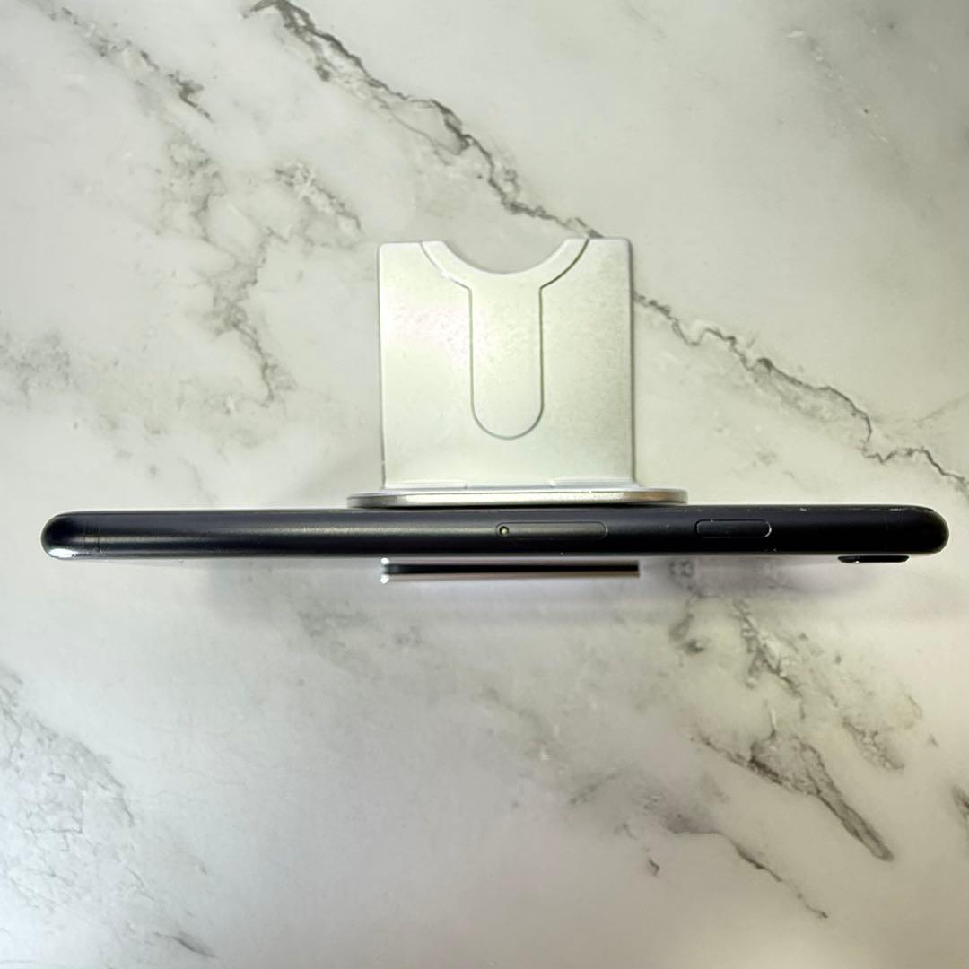 ★美品　iPhone SE2 128GB SIMフリー バッテリー100%