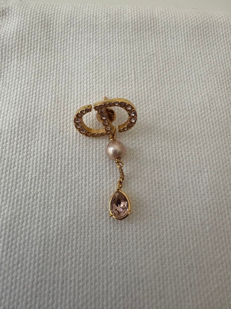 ディオール スタッドピアス　Dior 片耳