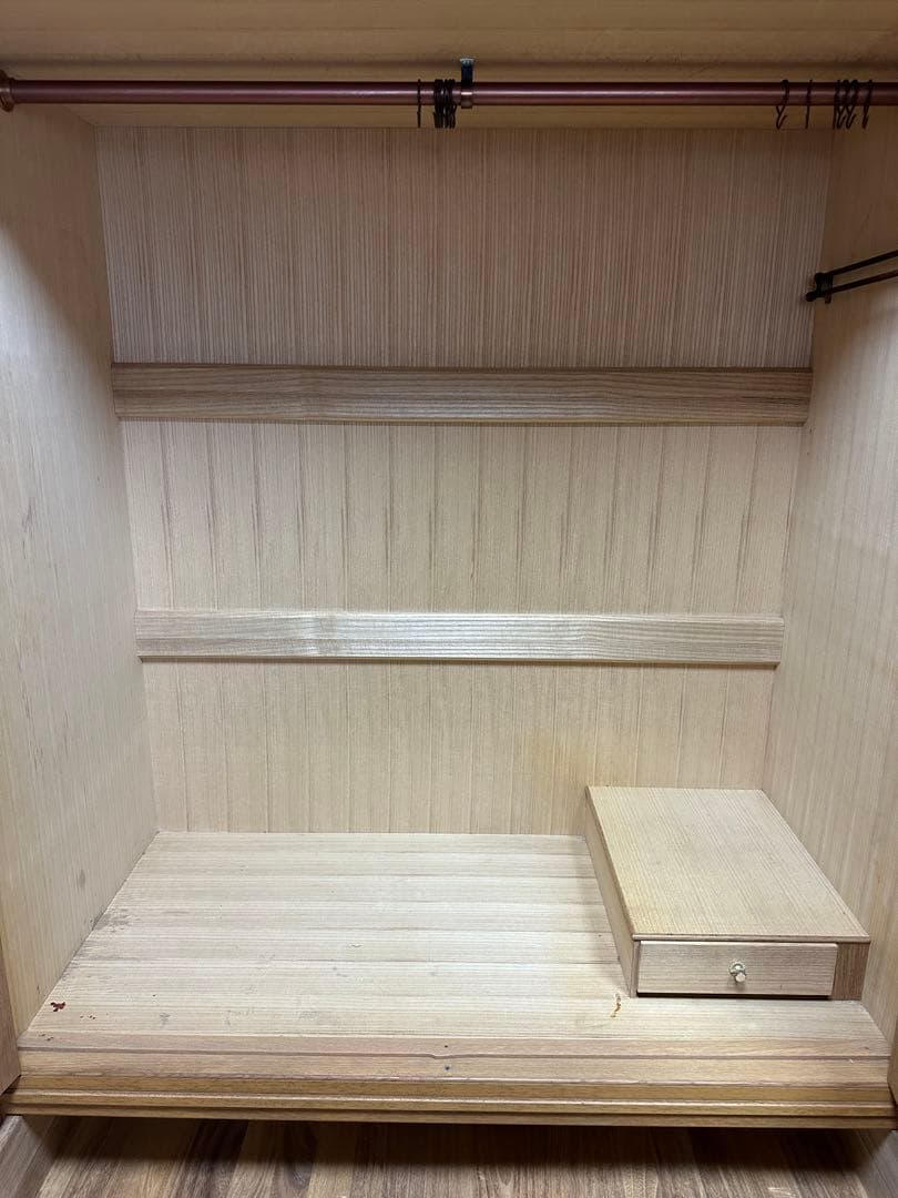 桐タンス 洋服ダンス　2引き出し 鍵付き