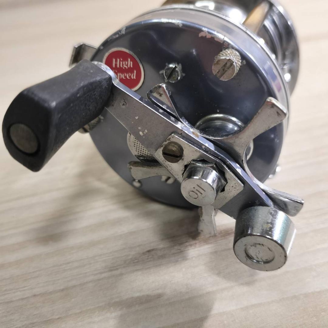 ☆ABU GARCIA アブ アンバサダー 5500C　ビンテージリール　灰