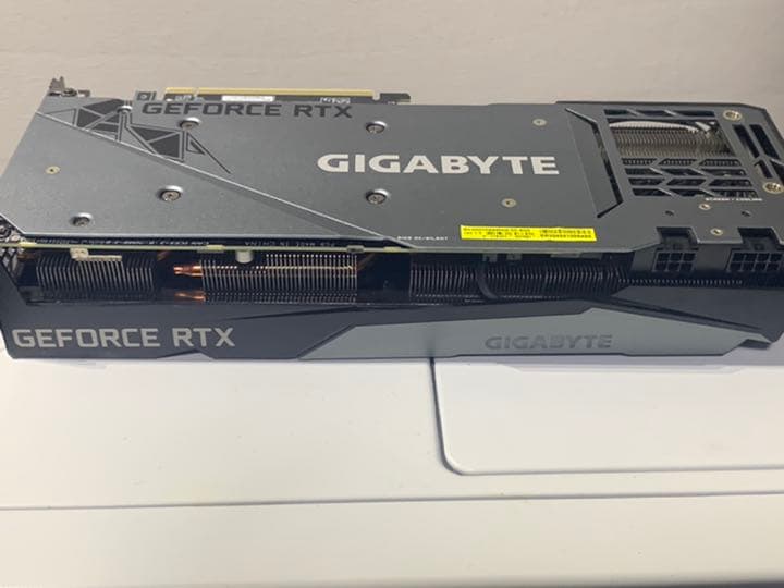 GIGABYTE RTX3070 GPU グラボ