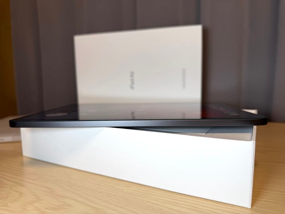 美品 iPad Air Wi-Fi 64GB スペースグレイ 5世代 整備済品