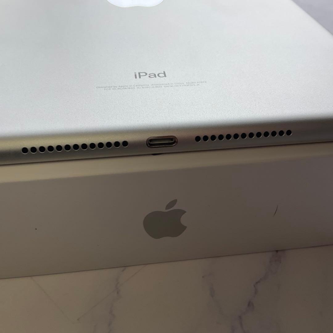 【極美品】Apple iPad 第5世代 Wi-Fi Cellular 32GB