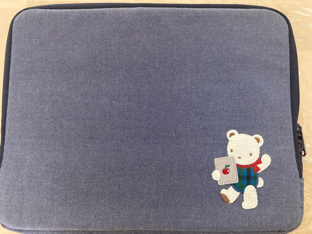 【新品未使用】ファミリア タブレットケース