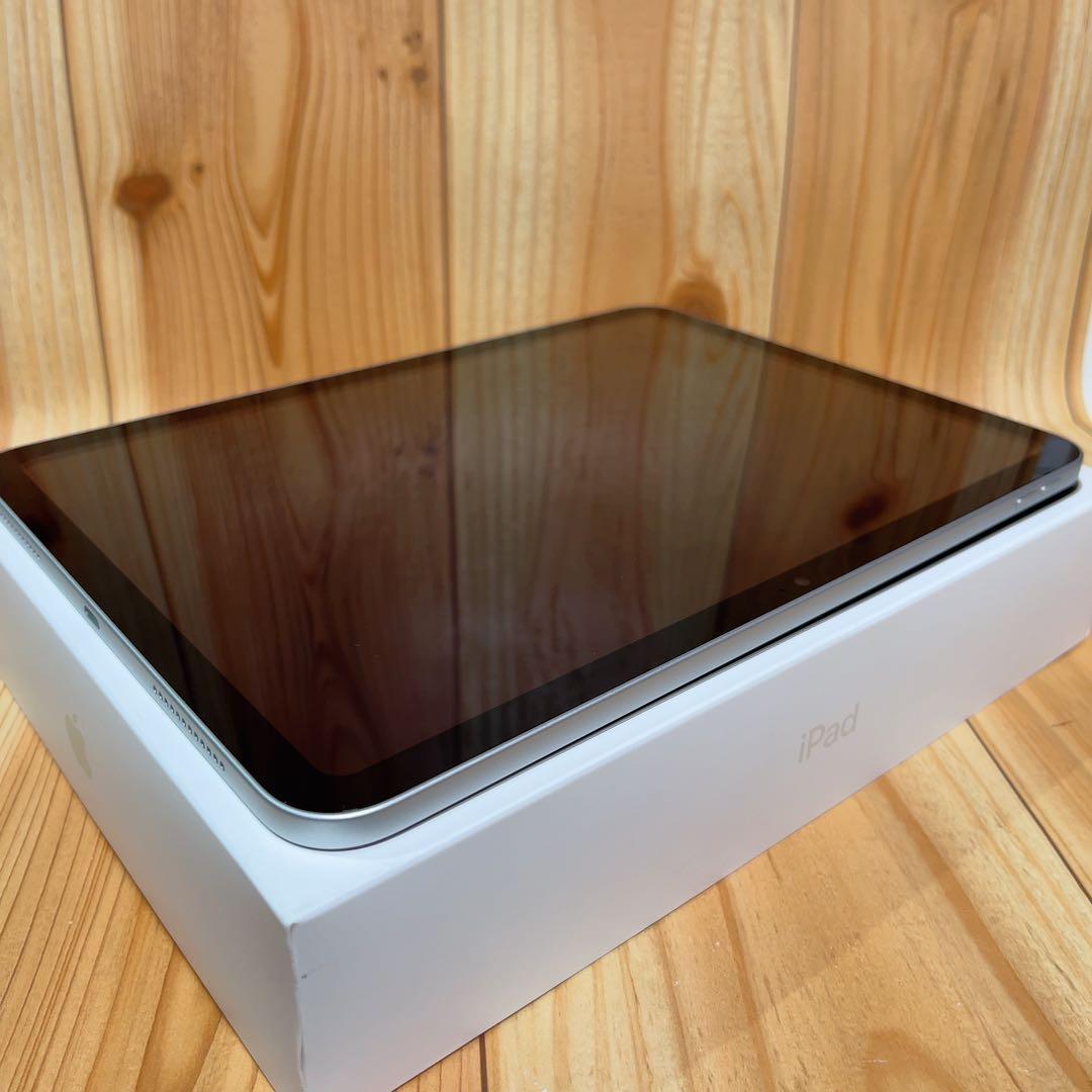 美品 Wi-Fi 本体 iPad 第10世代 64 GB 431 シルバー