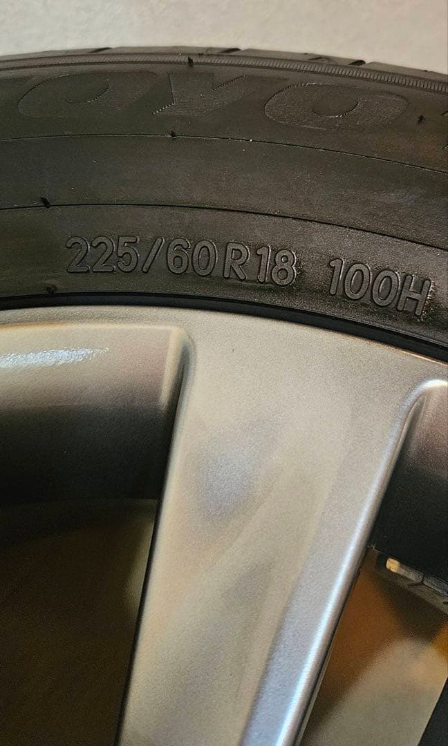 新車外し！25年トヨタ 40系 アルファード　純正18インチ PCD120/5H