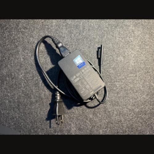 Surface Go 3 本体　Corei3／8GB／LTE