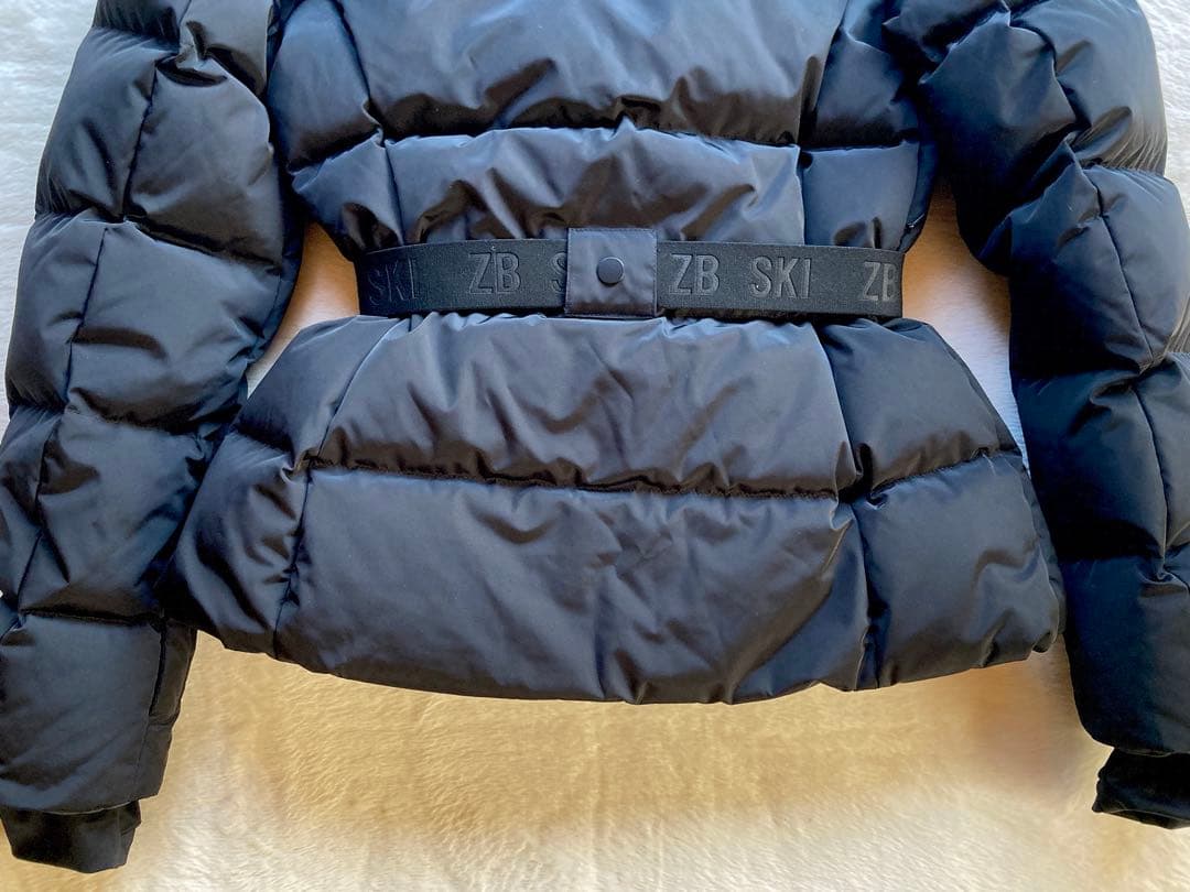 ZARA Ski Collection ブラックダウンジャケット