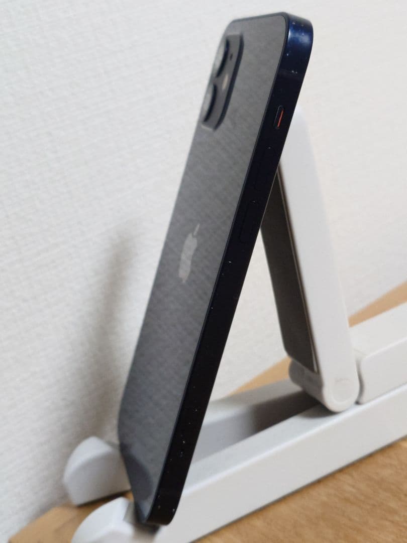 Apple iPhone 12 ブラック 本体(充電ケーブル付)