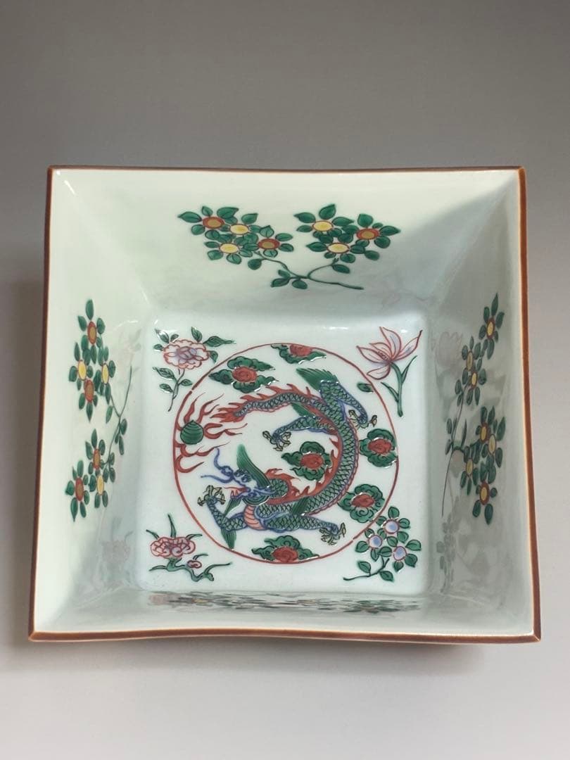 礬紅金彩龍花文方鉢　三浦竹泉　共箱